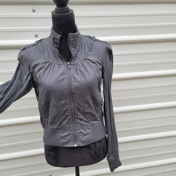 Miley Cyrus Max Azria Juniors Sz L Jacket Zip Lightweight Casual Gray Pockets - Picture 6 of 10